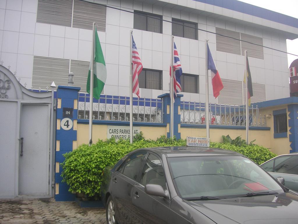 The Habitat Suites International Lagos Exterior foto